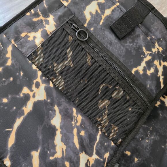 UA Under Armour Project Rock Duffle Backpack Bag Black Gold Gym New 1376459-002